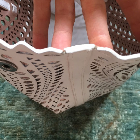 Alaia Tote on sale - Picture 6 of 8